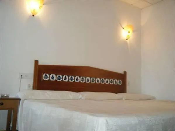Pension Calatrava Carretera Tabernas 2*,  Spain
